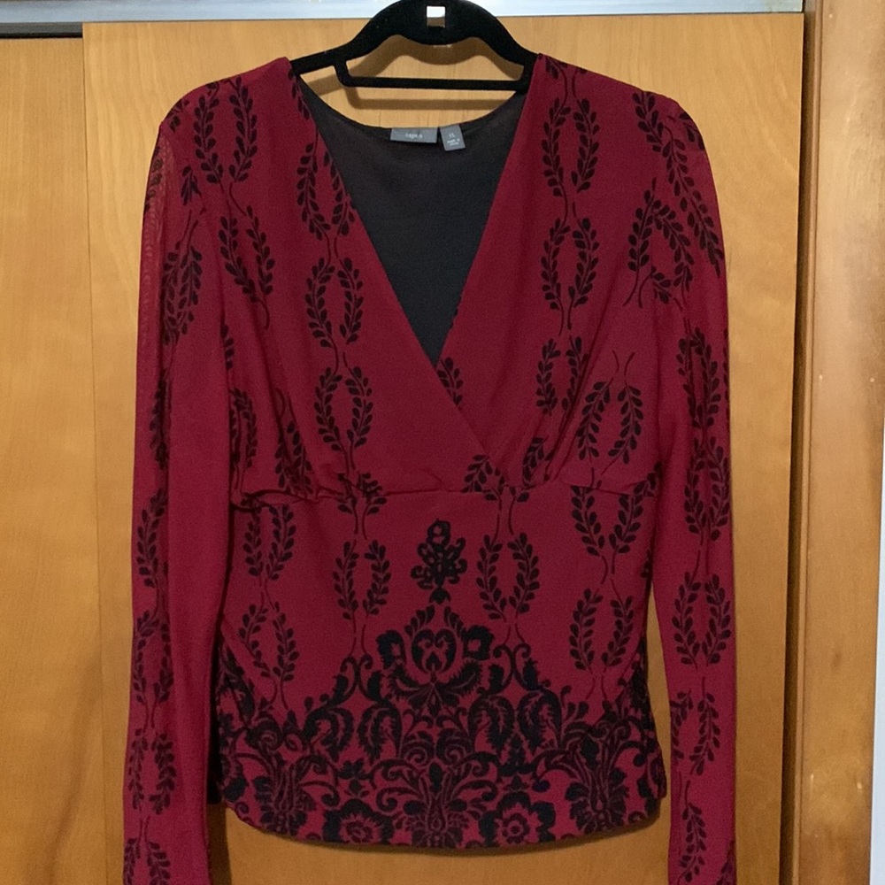 Beautiful APT 9 dressy top